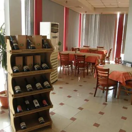 Philippopolis 3*