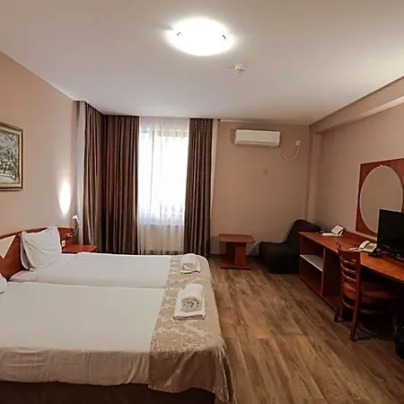 Philippopolis 3*